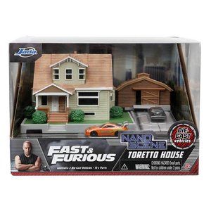 Jada Fast & Furious Nano: Toretto House Diorama Set with 2 Cars & Accessories